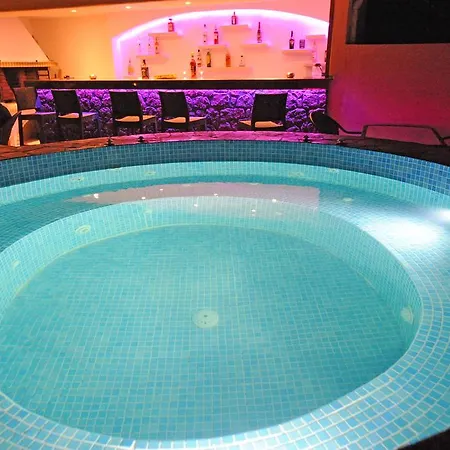 Orfeas Aparthotel